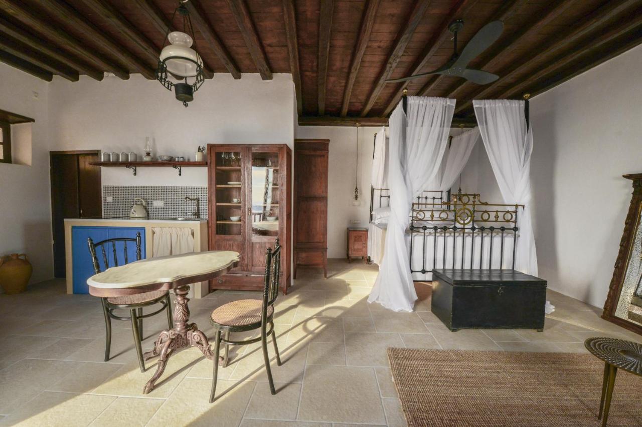 Castrum Traditional Sunset Suites Plaka  Exterior foto