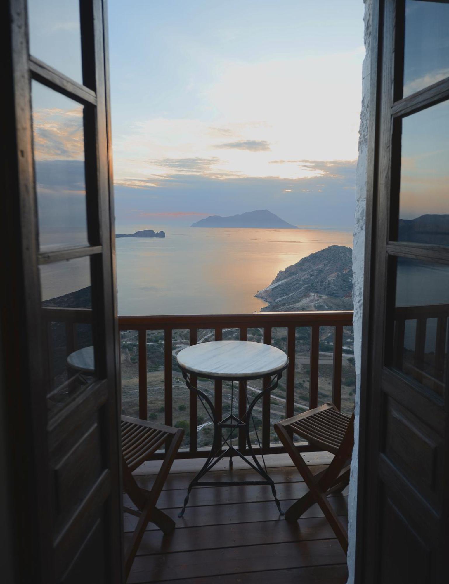 Castrum Traditional Sunset Suites Plaka  Exterior foto