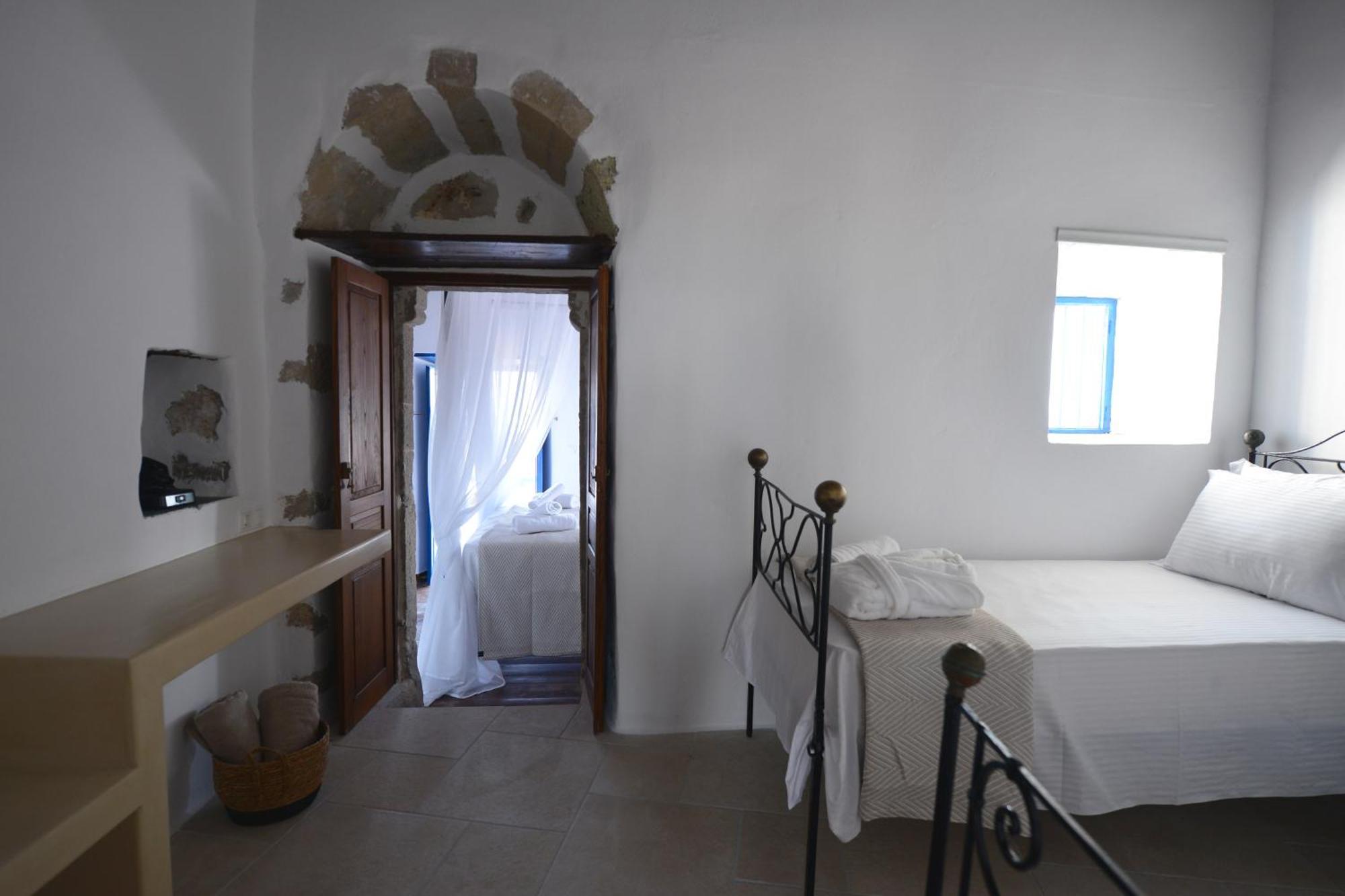 Castrum Traditional Sunset Suites Plaka  Exterior foto
