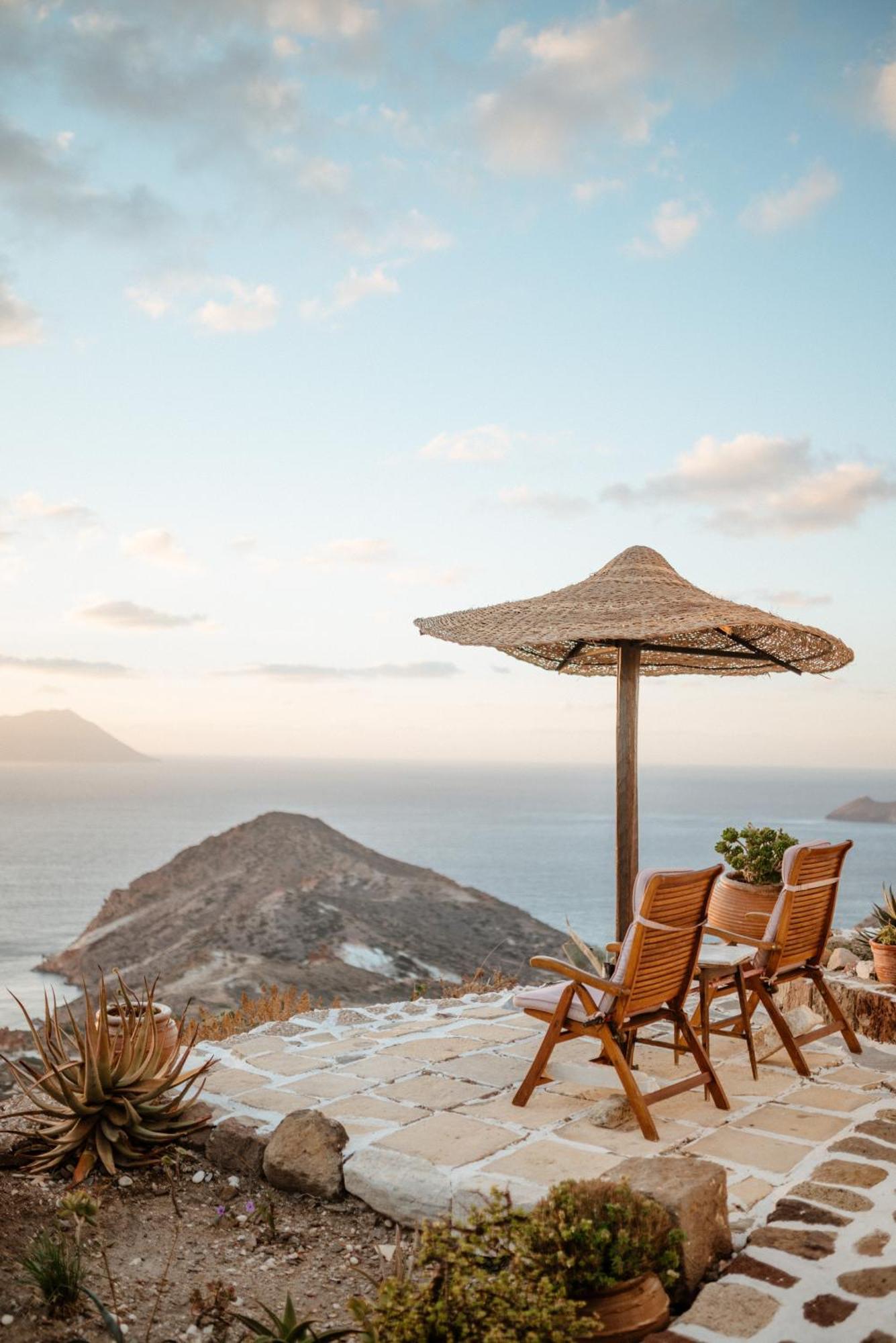 Castrum Traditional Sunset Suites Plaka  Exterior foto